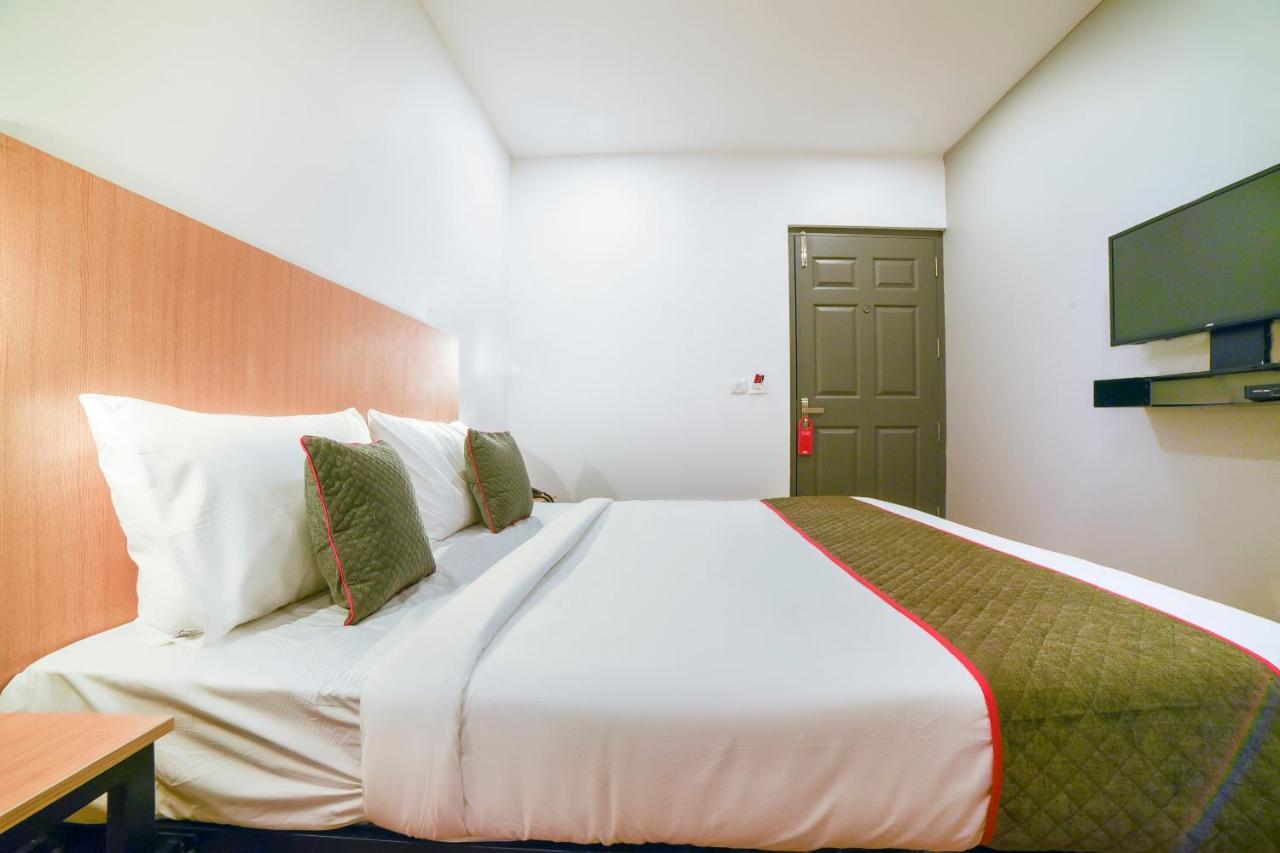 โอโย ทาวน์เฮาส์ 364 ริชมอนด์ โร้ด Hotel บังกาลอร์ ภายนอก รูปภาพ