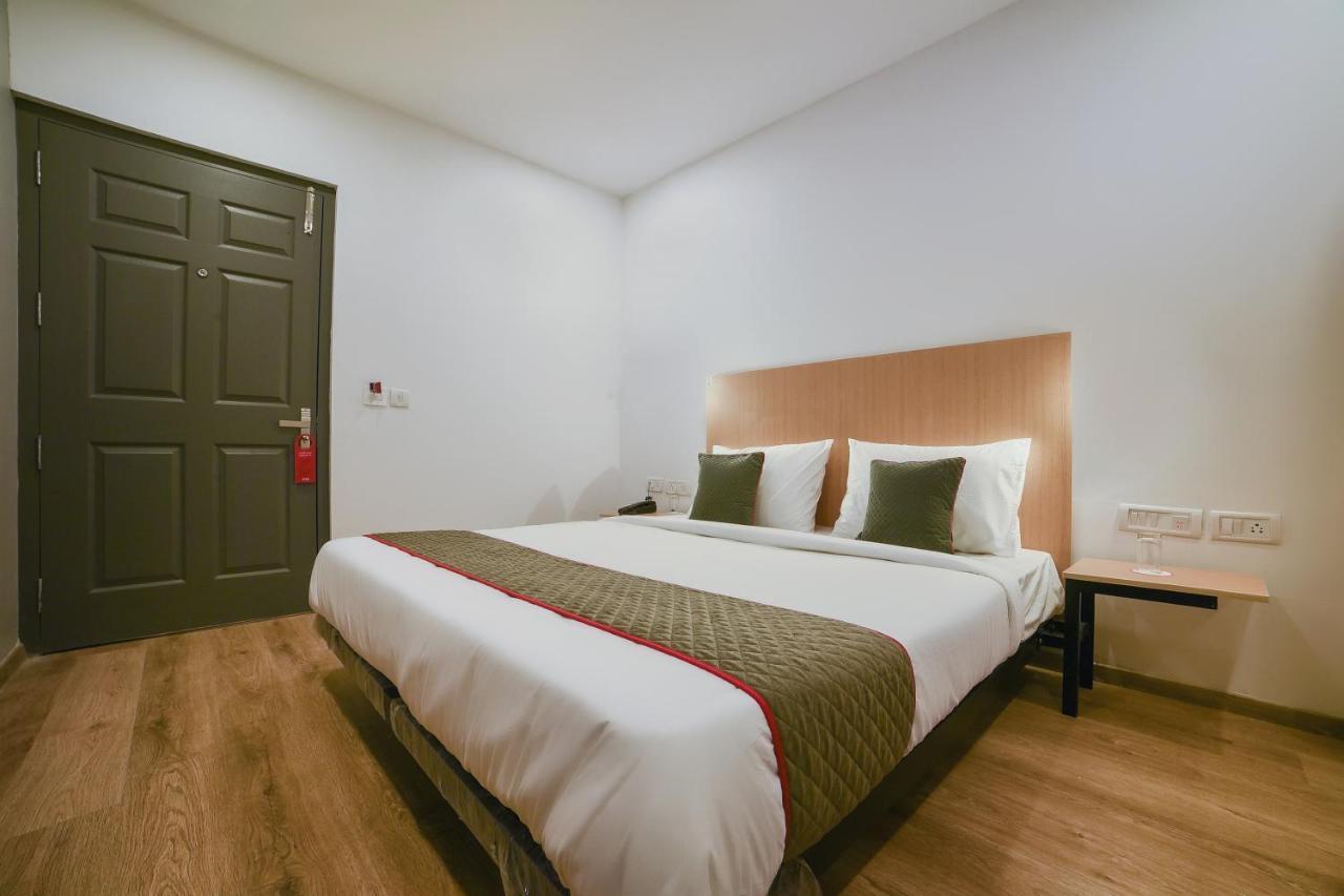 โอโย ทาวน์เฮาส์ 364 ริชมอนด์ โร้ด Hotel บังกาลอร์ ภายนอก รูปภาพ