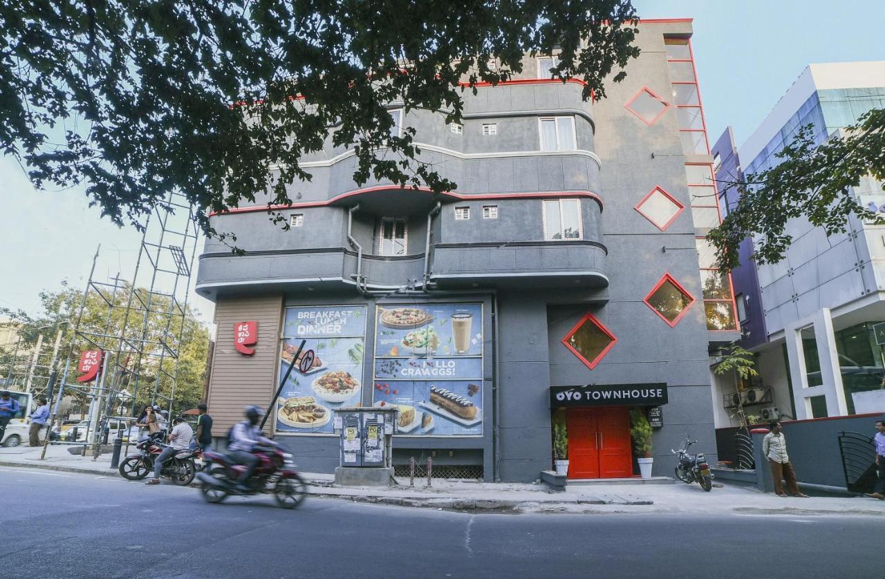 โอโย ทาวน์เฮาส์ 364 ริชมอนด์ โร้ด Hotel บังกาลอร์ ภายนอก รูปภาพ